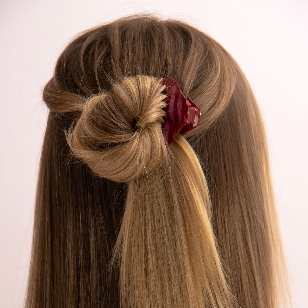 Small Handpainted Fuchsia Claw at Tegen Accessories