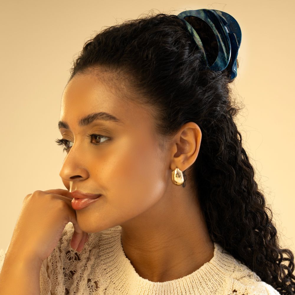 Medium D-Shaped Aqua Handpainted Clip at Tegen Accessories