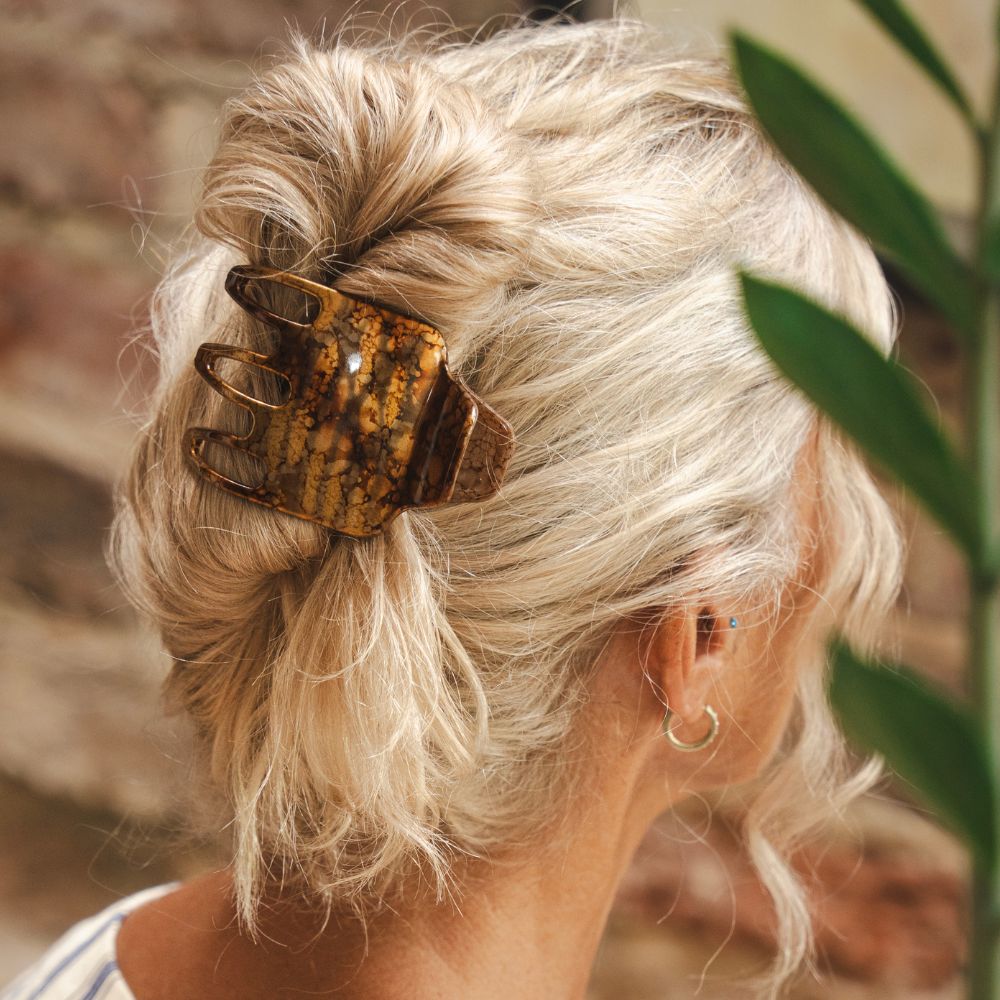 Gold Handpainted Sophia Side Claw at Tegen Accessories