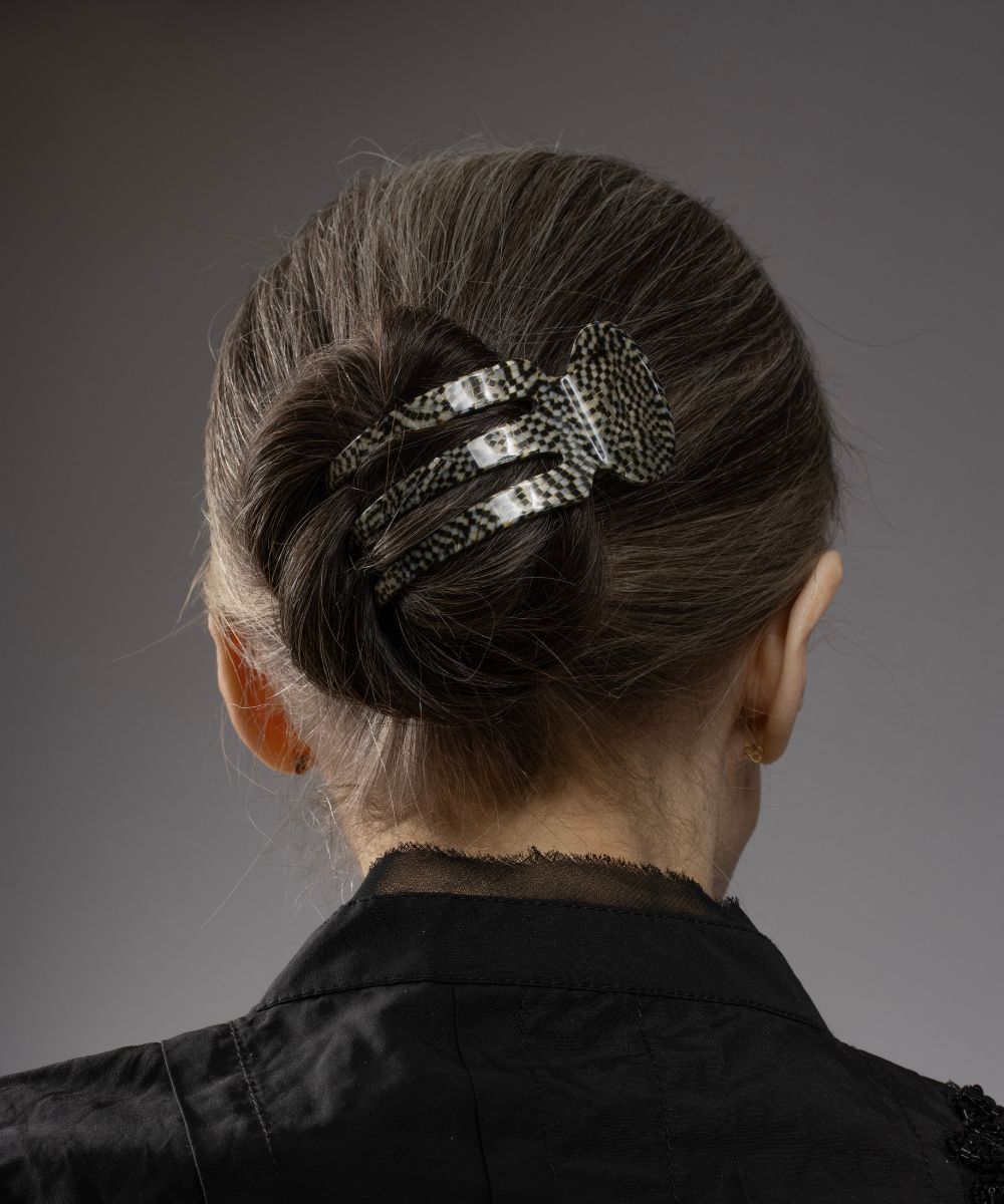 Medium Sophia Side Hair Claw Clip