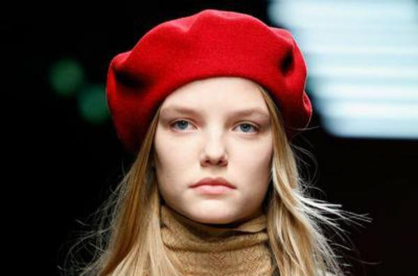 How to Wear a Beret With Confidence