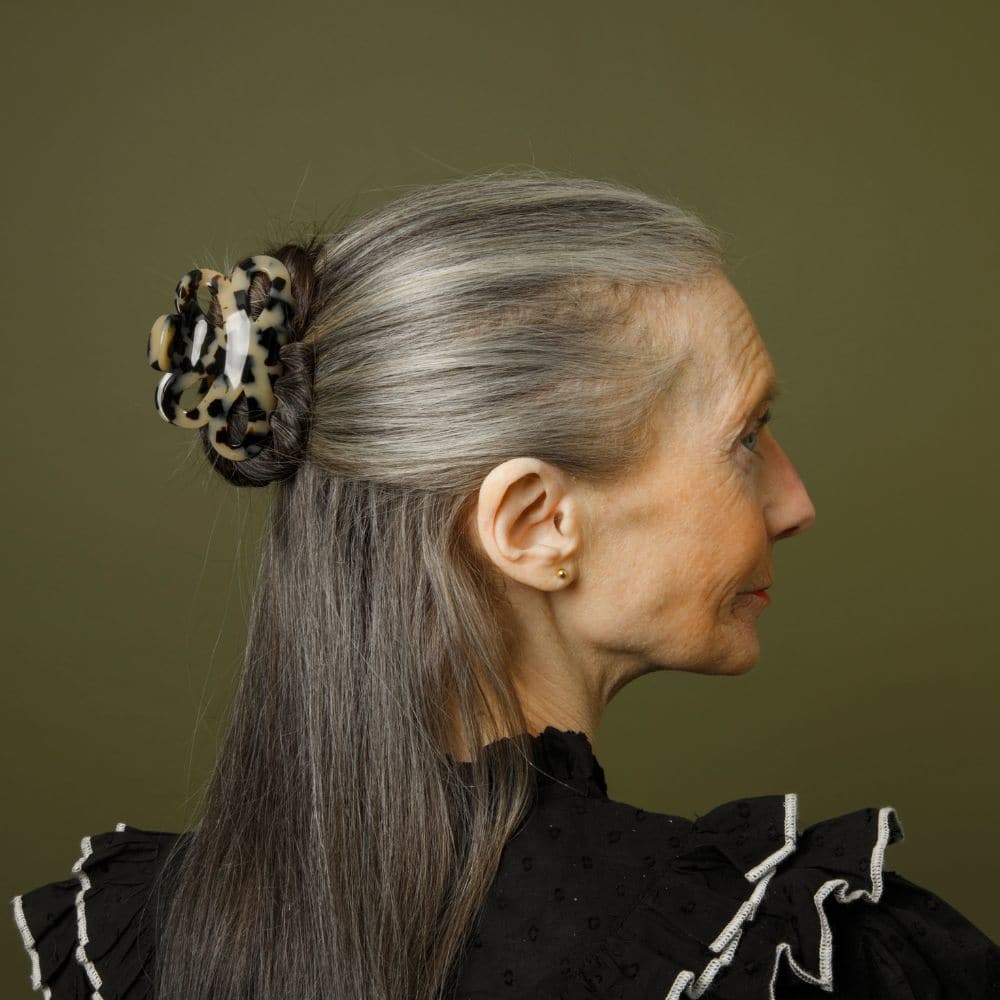 Flower Hair Claw Clip for Long Hair Handmade French Hair Accessories at Tegen Accessories |White Tokio