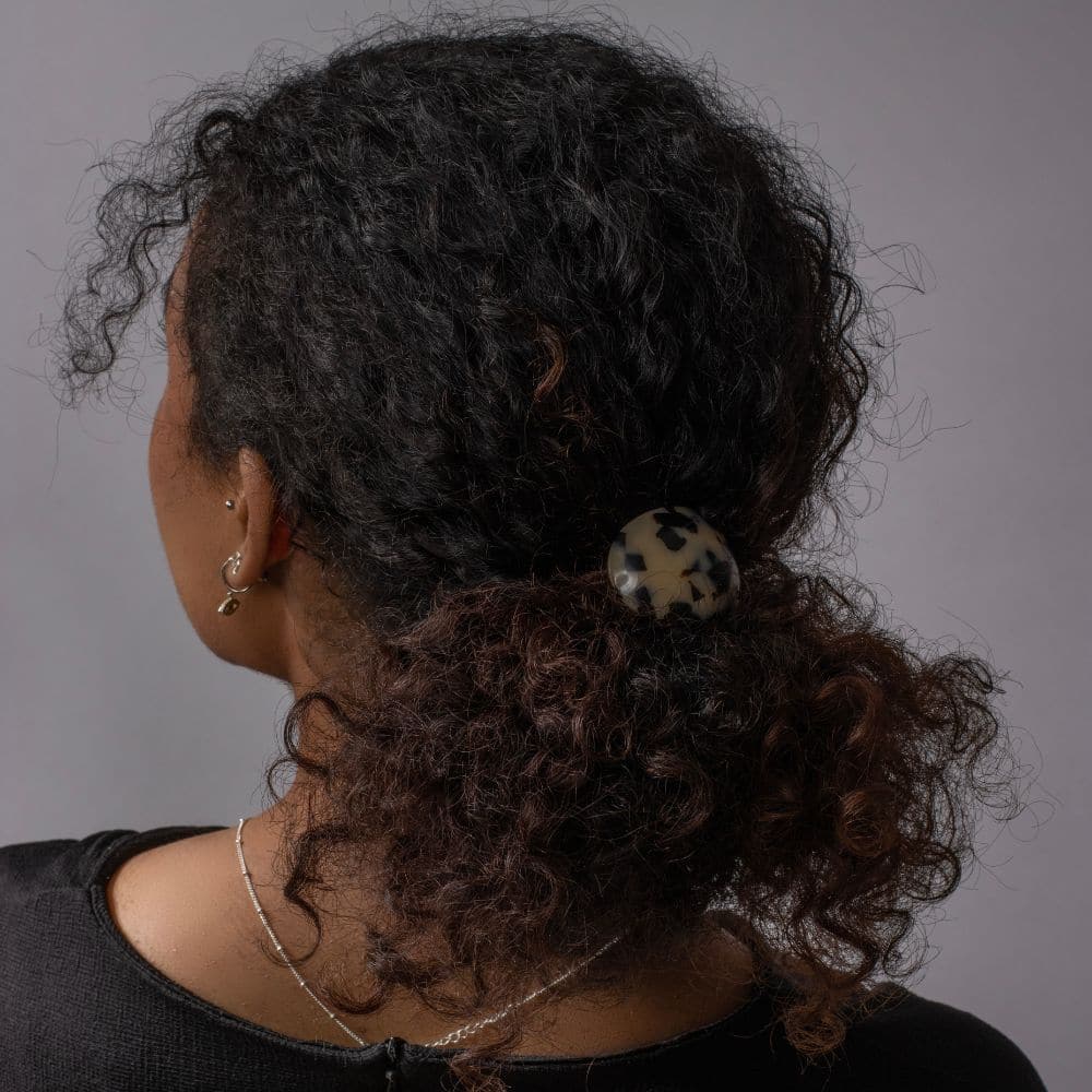 White Tokio Ponytailer curly hair |White Tokio
