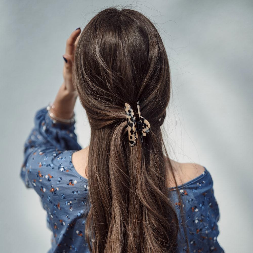 Medium Crystal Hair Claw Clip Handmade in France at Tegen Accessories |White Tokio